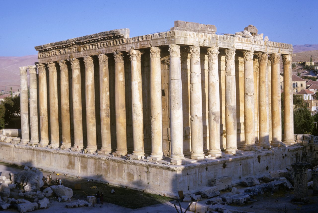 57-Baalbeck-Temple of Bacchus